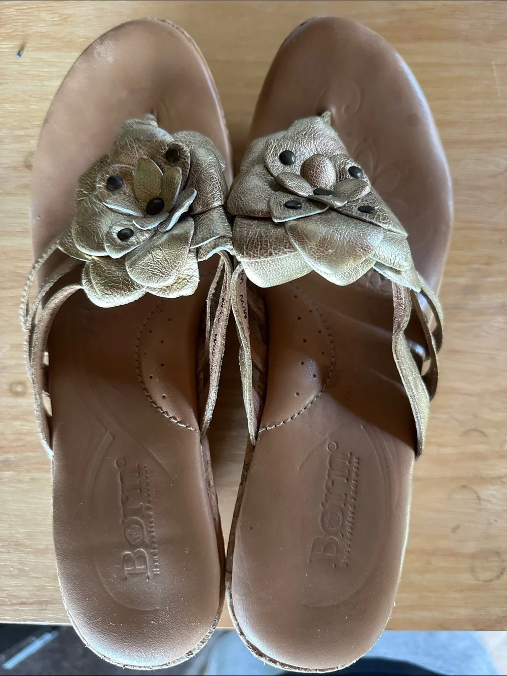 Born Women's Metallic Gold Floral Leather Thong Sandals